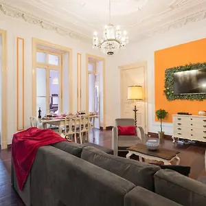 3 Bedroom, 2 Bathroom - Palma Lisbon